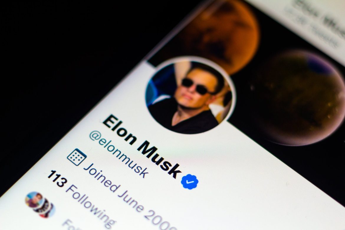 Elon Musk’s social media platform X, formerly known as Twitter, has reached a preliminary agreement to settle its legal dispute with Twitch, a live streaming service owned by Amazon. The deal relates to allegations that Twitch and several other companies conspired to withhold advertising from X, causing the platform to lose significant revenue.In a court filing on Monday, X informed a federal judge in Texas that it had signed a “memorandum of understanding” to dismiss its lawsuit against Twitch, contingent on the subsidiary meeting certain undisclosed conditions by the end of 2025.X’s antitrust lawsuitX initially filed the lawsuit in November, accusing Twitch and nearly a dozen other companies of violating antitrust laws by coordinating a boycott. The filing claimed the companies acted in concert with the World Federation of Advertisers (WFA) to intentionally divert billions of dollars in ad spending away from X.The lawsuit is part of a broader legal effort by X to challenge what it alleges is a coordinated campaign by major advertisers and industry bodies to undermine the platform’s financial performance. Twitch had not filed a legal response before the settlement announcement.The agreement with Twitch follows a similar move last year involving Unilever. In October, X voluntarily dismissed the consumer goods giant from the lawsuit after the two parties reached a settlement.Unilever said at the time that X had committed to “meeting our responsibility standards to ensure the safety and performance of our brands on the platform.”Ongoing casesSince Musk acquired the platform in October 2022, X has struggled with declining ad revenues. Many advertisers reduced or paused spending amid concerns that content moderation had weakened under new leadership, leading to a higher risk of ads appearing alongside controversial or harmful content.Other companies named in the ongoing lawsuit include CVS, Pinterest, and Colgate-Palmolive.The litigation highlights the continued tension between X and the advertising industry, as the platform works to rebuild advertiser confidence and revenue streams amid ongoing scrutiny of its content policies and moderation practices.Elon Musk sells XLast month, Musk announced that his artificial intelligence firm, xAI, had acquired social media platform X in a $33 billion all-stock transaction. The deal includes $12 billion in debt, effectively raising X’s valuation to $45 billion.Explaining the rationale behind the merger, Musk stated on X: <blockquote>xAI and X’s futures are intertwined. Today, we officially take the step to combine the data, models, compute, distribution and talent.”</blockquote>Musk said that since its inception two years ago, xAI has emerged as one of the world’s leading AI labs, advancing at “unprecedented speed and scale” in building both models and data centers.He also noted that X, which now serves over 600 million active users seeking real-time information, has “been transformed into one of the most efficient companies in the world,” positioning it for future growth.Musk said the deal values xAI at $80 billion and X at $33 billion.The post <a href="https://invezz.com/news/2025/04/08/elon-musks-x-nears-settlement-with-amazons-twitch-in-ad-boycott-lawsuit/">Elon Musk’s X nears settlement with Amazon’s Twitch in ad boycott lawsuit</a> appeared first on <a href="https://invezz.com/">Invezz</a> Elon Musk’s X nears settlement with Amazon’s Twitch in ad boycott lawsuit