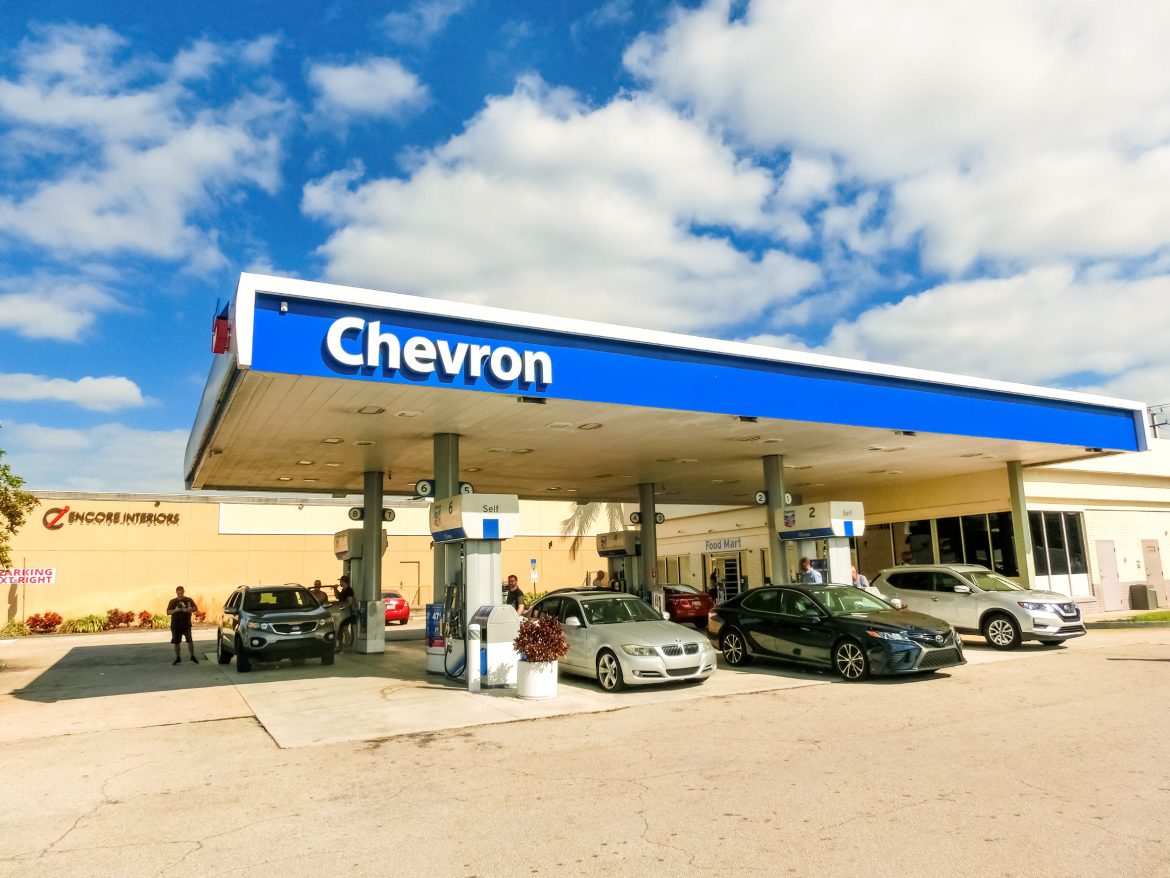 When Chevron finally clinched its $53 billion takeover of Hess, it wasn’t just another blockbuster deal in the oil industry. It came at the end of a high-stakes arbitration clash with ExxonMobil, one that unfolded mostly behind closed doors and raised more questions than it answered. At the center of the fight was Guyana’s Stabroek Block, a stretch of ocean floor that’s quickly become one of the most talked-about oil discoveries in years. Chevron may have crossed the finish line, but with the arbitration process kept largely under wraps, it’s hard to know what really happened behind the scenes. The outcome is public, sure but the backroom deals, strategic gambits, and corporate drama? That part’s still in the dark.Chevron vs ExxonMobil disputeThe real battleground in this showdown was Hess’s 30% stake in Guyana’s Stabroek Block, one of the biggest offshore oil discoveries in the world. Exxon, which operates the field and owns 45%, along with China’s CNOOC (which holds the remaining 25%), argued that their joint operating agreement gave them the right of first refusal. In plain terms: they believed they should get first dibs on Hess’s stake before Chevron could make a move.If Exxon had won that argument, it could’ve derailed Chevron’s plans entirely, cutting it out of one of the most prized assets in the global energy game.But Chevron and Hess pushed back hard, saying the agreement didn’t apply in this case because they weren’t selling off an asset, they were merging companies. According to their legal team, the clause was designed to block asset sales, not full-blown corporate takeovers. In the end, the arbitration panel at the International Chamber of Commerce sided with them, clearing the way for Chevron to seal the deal.What happened behind closed doors?For all its significance, the Chevron-Hess arbitration played out largely in the shadows. That kind of secrecy is typical for international business disputes but in this case, with billions on the line and major implications for the energy market, it’s drawn some scrutiny. The International Chamber of Commerce’s ruling cleared Chevron to move forward, but the panel’s full legal reasoning hasn’t been made public. Aside from a few vague statements and media headlines, no one really knows what swayed the decision.The joint operating agreement at the center of the case still hasn’t been released, fueling speculation: did the arbitrators interpret Exxon and CNOOC’s rights narrowly, or did they find a legal loophole? And behind the scenes, there’s a whole layer of the story that may never come to light, any private talks, side arrangements, or handshake understandings among Chevron, Hess, and Exxon remain entirely opaque.What’s also missing are the internal calculations: how far was Chevron willing to go to keep the deal alive? Was Exxon angling for leverage or genuinely trying to block the merger? None of that has surfaced. And while the outcome could shape how joint operating agreements are written going forward, especially around pre-emption rights, it’s still unclear how, exactly, the industry will respond. The post <a href="https://invezz.com/news/2025/07/18/chevron-beat-exxon-in-a-53b-oil-deal-what-happened-behind-closed-doors/">Chevron beat Exxon in a $53B oil deal: what happened behind closed doors?</a> appeared first on <a href="https://invezz.com/">Invezz</a> Chevron beat Exxon in a $53B oil deal: what happened behind closed doors?