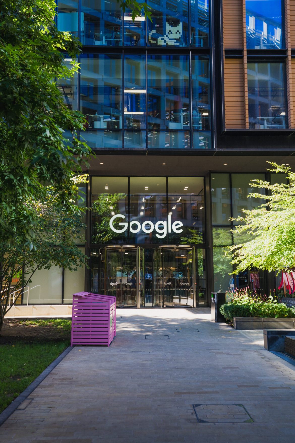Alphabet is once again under the EU’s regulatory microscope. On Thursday, a group of six civil society and digital rights organizations filed a new antitrust complaint, alleging the company is falling short of its obligations under the Digital Markets Act.At the heart of the complaint is a familiar accusation: that Alphabet isn’t giving users enough control over the software baked into its Android operating system.This latest complaint adds to the broader regulatory pressure Alphabet is facing in Europe, particularly around how it handles user choice and competition.Europe’s Digital Markets ActThe Digital Markets Act, now in force for two years, was designed to curb the kind of dominant behavior regulators believe distorts fair competition.Among other things, it requires major platforms, labeled as “gatekeepers,” to stop bundling apps by default and to make it easy for users to remove software they don’t want.At its core, the Digital Markets Act is meant to limit how much control large platforms can exert over users and competitors.It bans tactics like ranking a company’s own services above others in search results and makes it harder to lock people into pre-installed apps.One requirement is simple but important: users must be able to remove default apps without digging through menus.The law also stops platforms from linking personal data across different services unless users explicitly allow it.Violations aren’t just a PR problem. The EU can fine companies up to 10% of their global revenue. For firms like Alphabet, that’s not pocket change.Unlike older antitrust laws, which often step in after the fact, the DMA tries to prevent abuse before it starts.What Brussels is really trying to do here is shift power away from the gatekeepers and toward users, smaller businesses, and the broader market.Google vs European authoritiesAlphabet is also contending with a separate antitrust complaint, this one coming from independent publishers across Europe.Filed in early July, the <a href="https://invezz.com/news/2025/07/04/google-faces-eu-antitrust-complaint-over-ai-overviews-report/">case focuses on Google’s AI Overviews</a>, those AI-generated blurbs that now appear at the top of search results in more than 100 countries.The publishers say Google is lifting material from their sites without permission and giving users everything they need to know right there in the search box with no click-through required.Things got even more heated in May 2024, when Google started putting ads inside its AI-generated answers. That crossed a line for many publishers.They say Google is using their content to make money without permission, without credit, and without sending people to their sites.For smaller newsrooms already stretched thin, it’s not just frustrating. It’s a direct hit to their bottom line.Google has defended its approach, arguing that AI Overviews improve the search experience and help send more meaningful traffic to publishers.But many in the industry remain unconvinced. Several outlets report continued drops in site visits and ad revenue, and say that whatever “quality” these visits bring, they don’t make up for the overall loss in visibility.The post <a href="https://invezz.com/news/2025/07/24/google-hit-with-dual-eu-complaints-on-ai-summaries-android-control/">Google hit with dual EU complaints on AI summaries, android control</a> appeared first on <a href="https://invezz.com/">Invezz</a> Google hit with dual EU complaints on AI summaries, android control